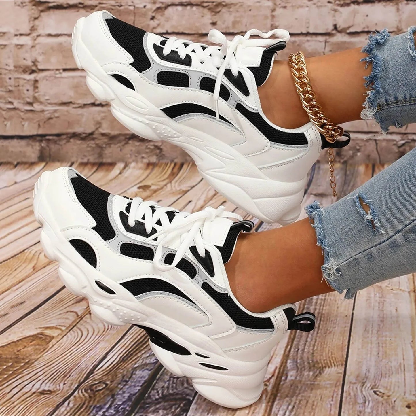 Women Lace Up Chunky Sneakers