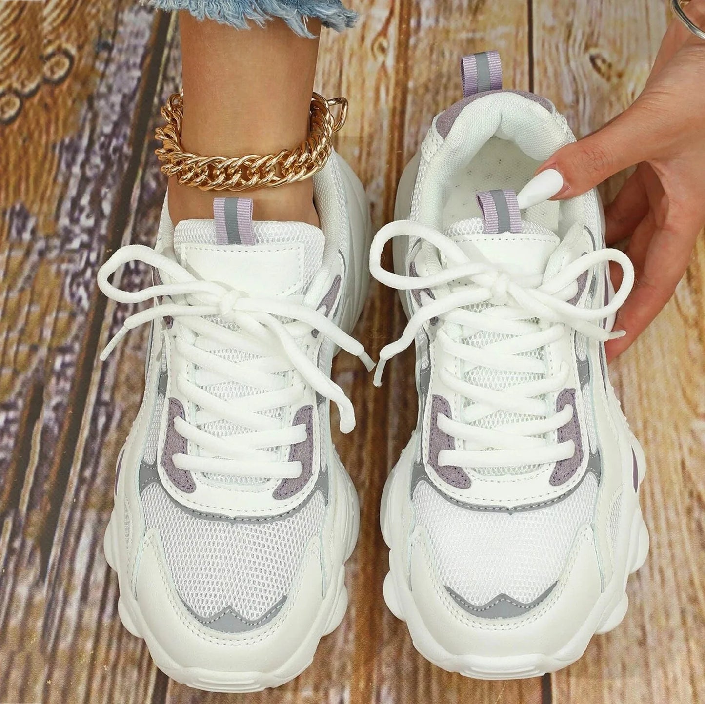 Women Lace Up Chunky Sneakers